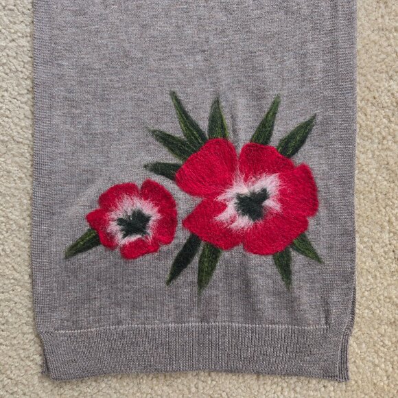 NWOT J. Jill Knit Scarf with Needle Felted Wool Flowers - Picture 6 of 15